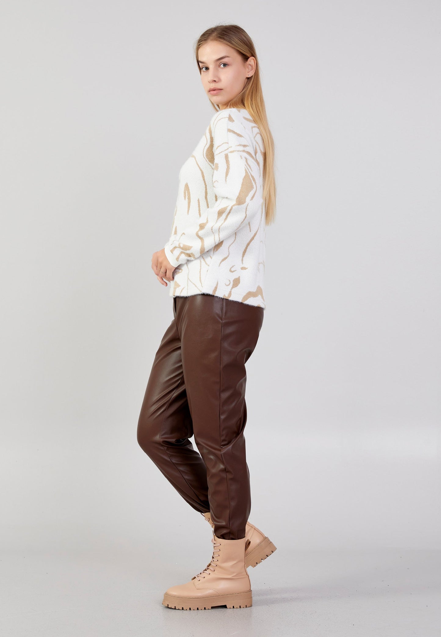 gold pattern beige sweater