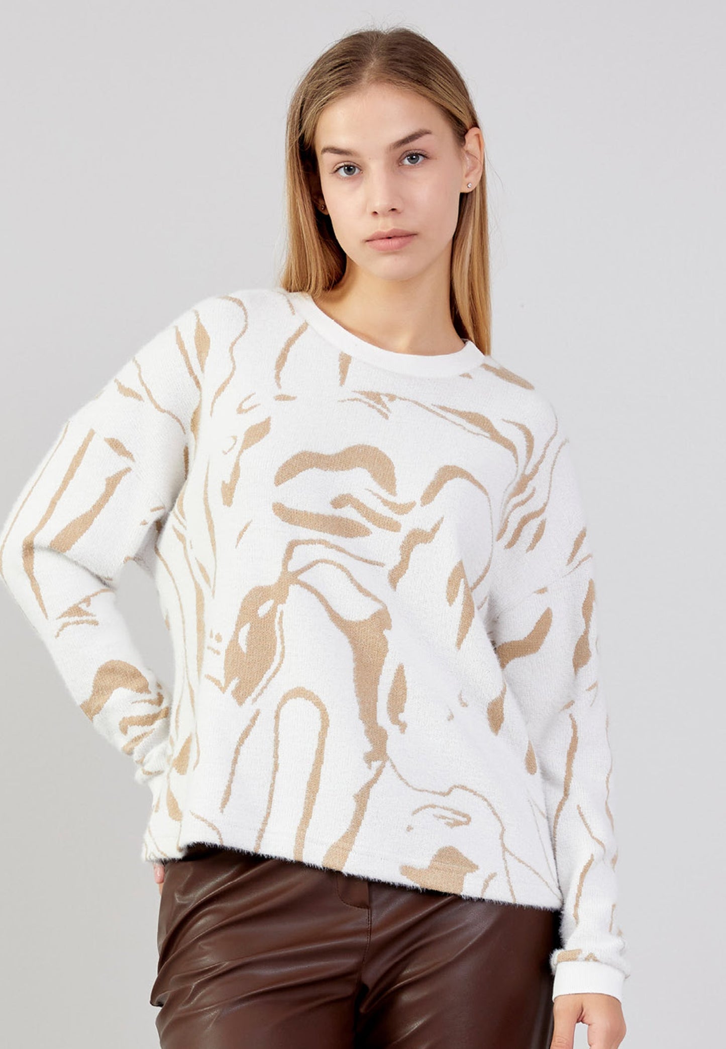 gold pattern beige sweater